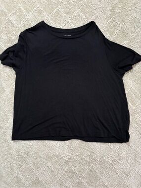 T.J.Maxx Black Short-Sleeve crop Tee
